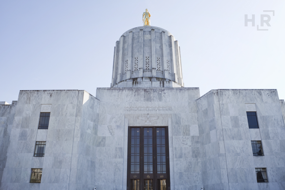 2025-04 -Blog- Oregon-Bill-Combines-Pay-Transparency